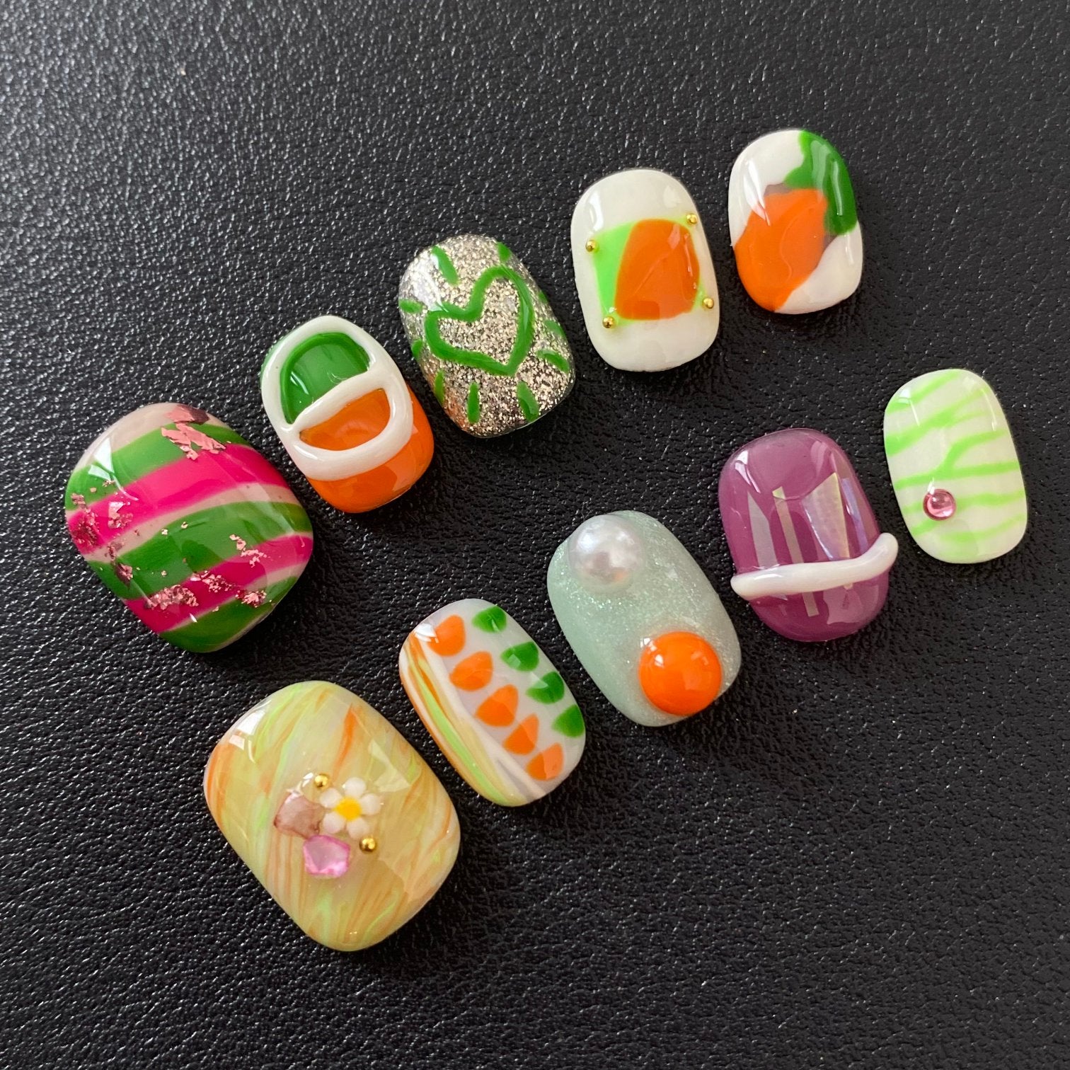 Short multi-color summer fresh style nails